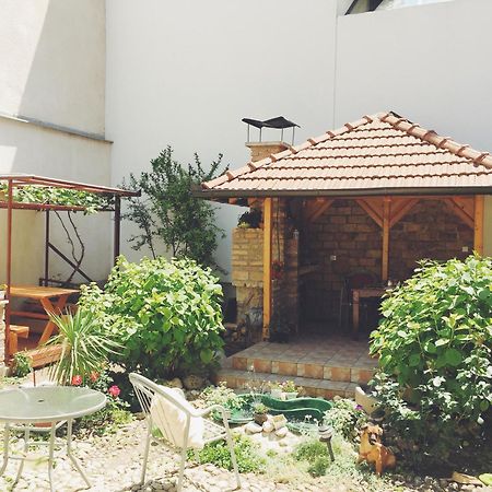 Guest House Nizama'S Place SJJ Esterno foto